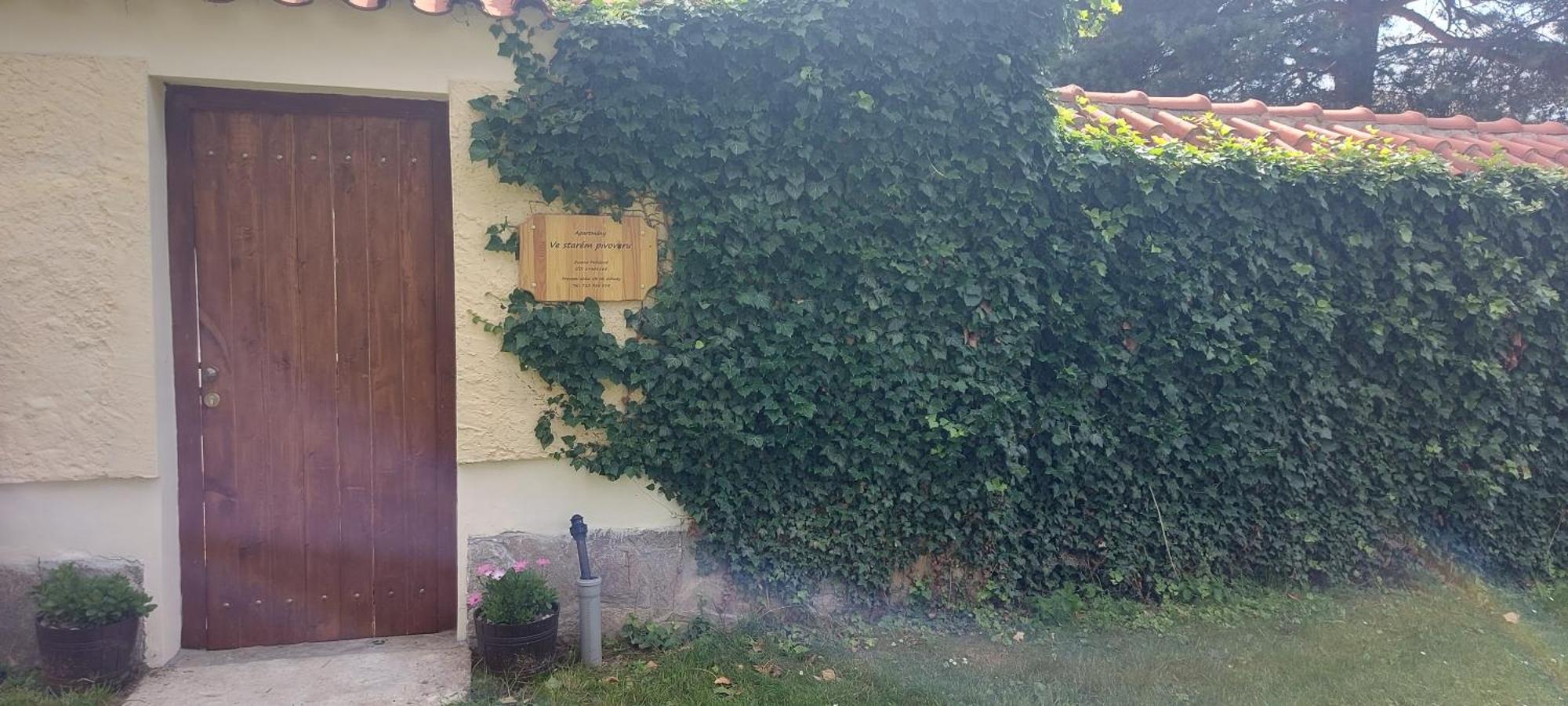 Apartmany Ve Starem Pivovaru Malesov Екстер'єр фото